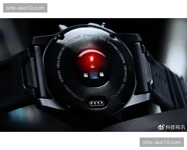 智能穿戴设备在演进阶段通过实时体征监测保障运动员安全